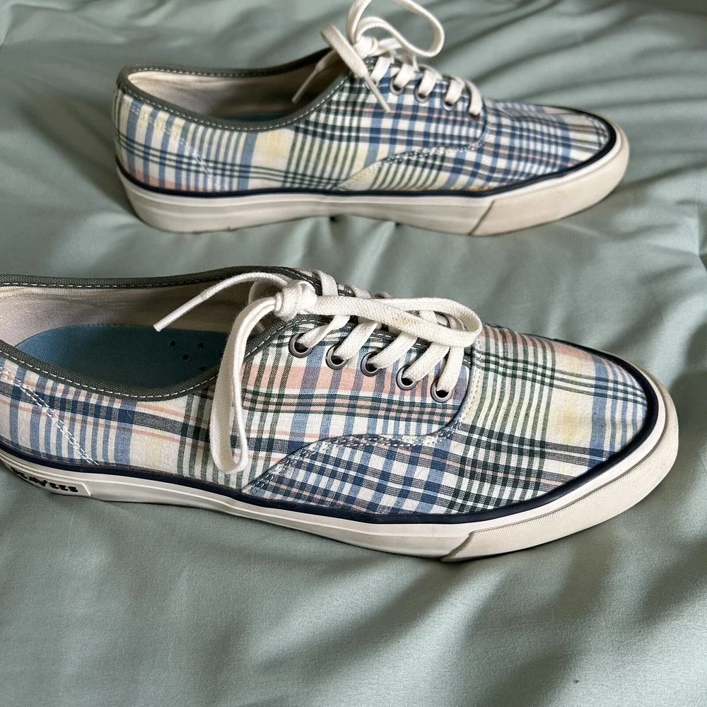 SeaVees Men's Shoes Plaid Low Sneakers Size 11.5  Casual Footwear Comfortable
